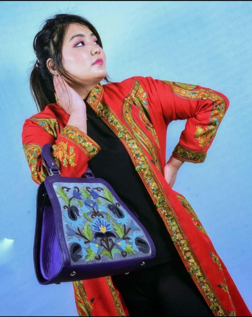 ‘Fashion ka hai yeh jalwa’: Meet Ladakh model who promotes Kashmiri pherans, shawls 2 bdbefcf1 4003 4bc2 82f8 ec4ac1e0c20c