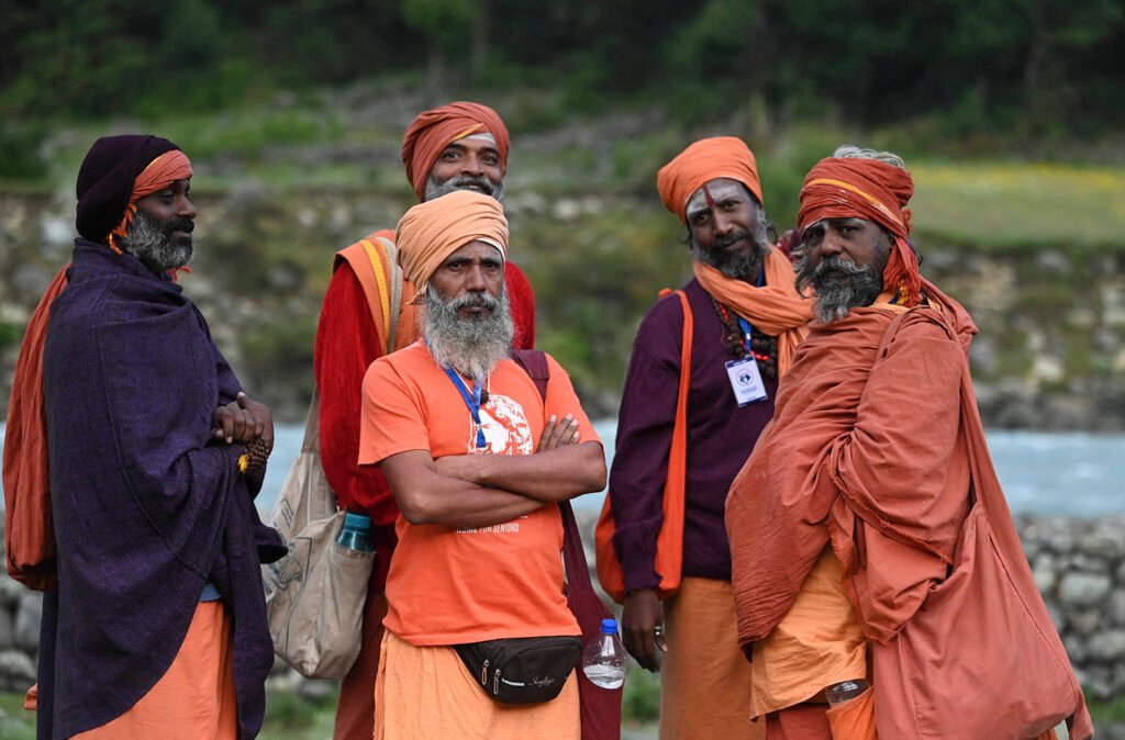 In Frames: Amarnath pilgrims leave for holy cave on first day of yatra 8 km11