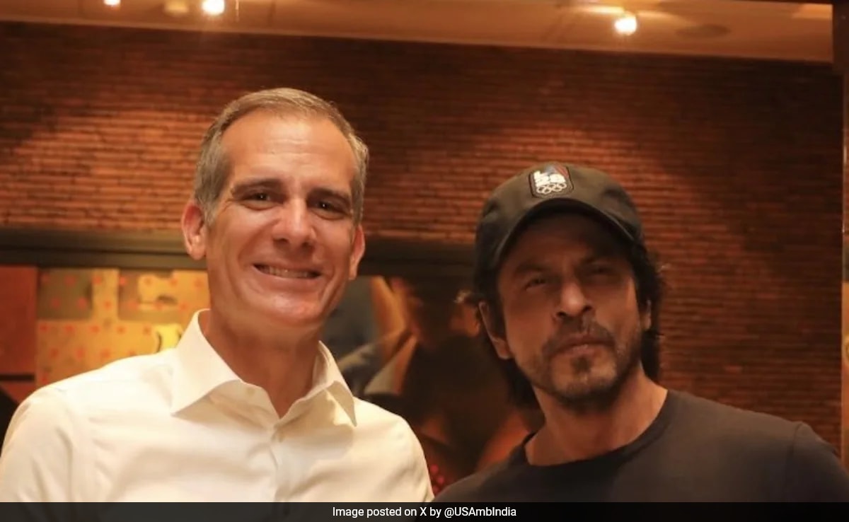 p4npvlr8 us ambassador eric garcetti shah rukh khan