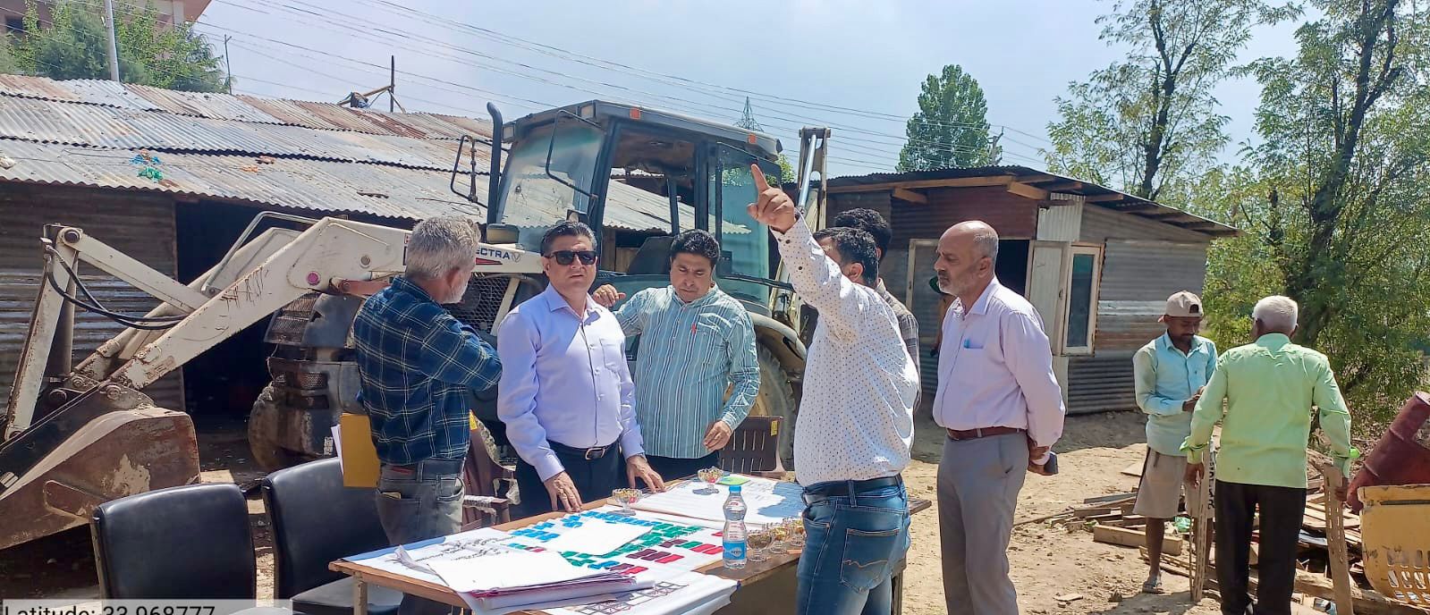 RRC reviews progress of ongoing works on Transit accommodations for PM Package employees across Kashmir 21