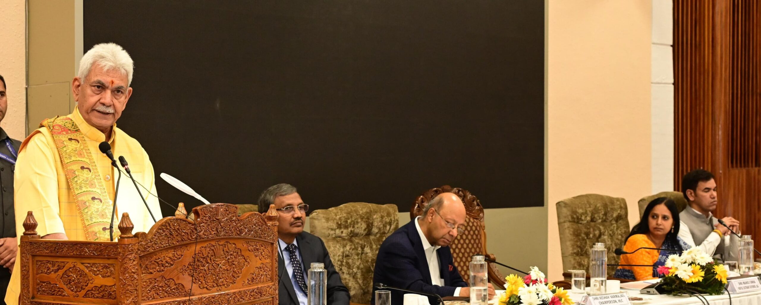 Lt Governor Sh Manoj Sinha addressed Srinagar Conclave of High Level Committee on Urban Planning 2 scaled