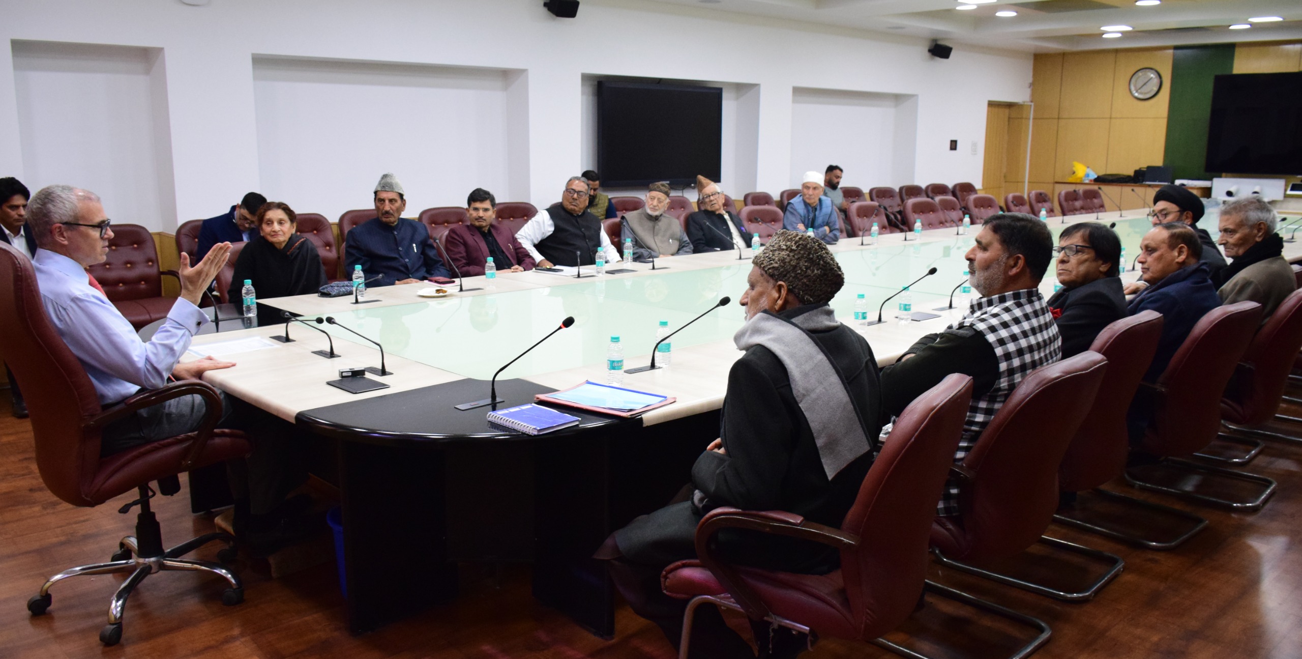 Several deputations call on Chief Minister Omar Abdullah to highlight public issues 22